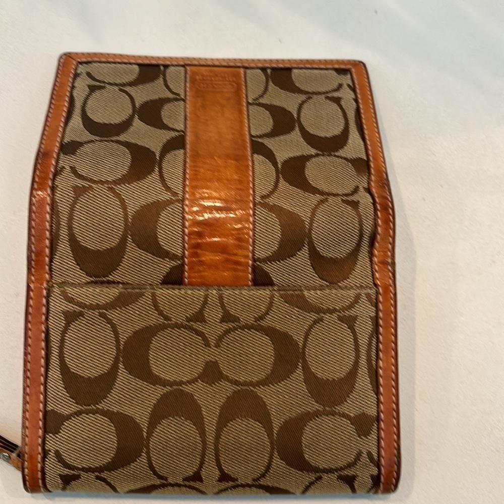 Vintage Coach Wallet - Picture 8 of 17